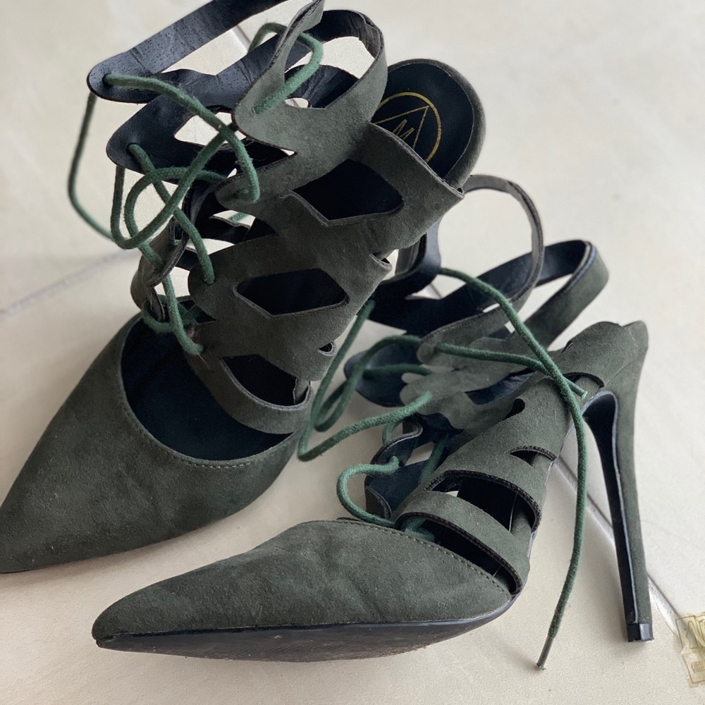 Misguided Hunter Green Pointed Lace Up Pumps